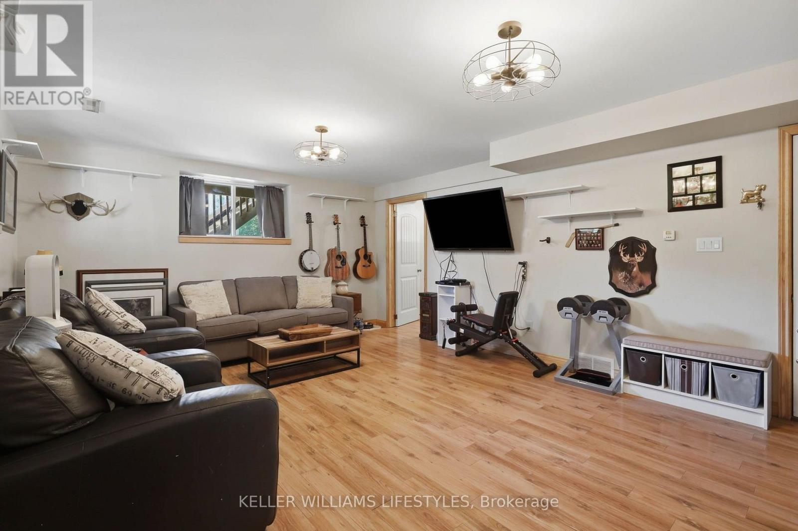 5267 CLIFF ROAD - 32
