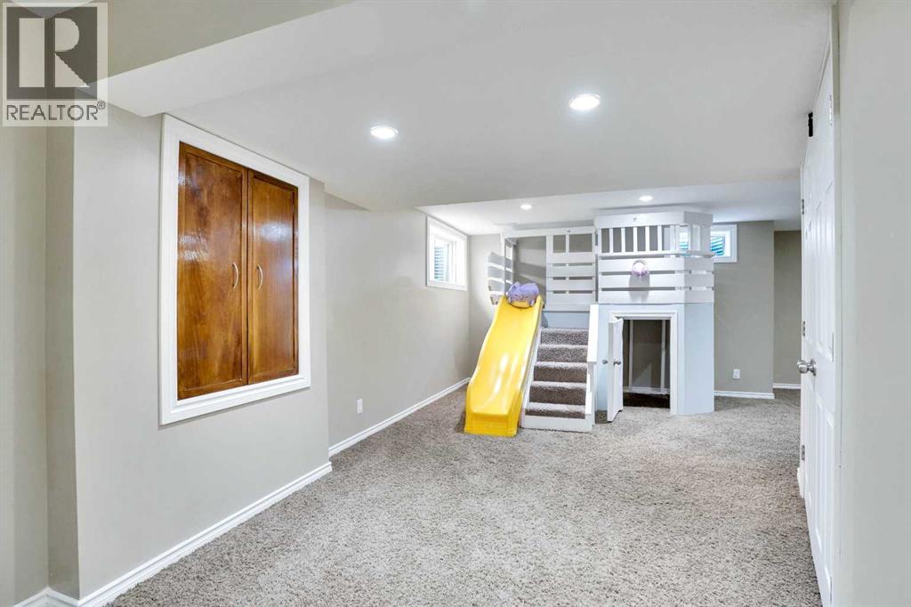 174 Windstone Avenue SW - 46