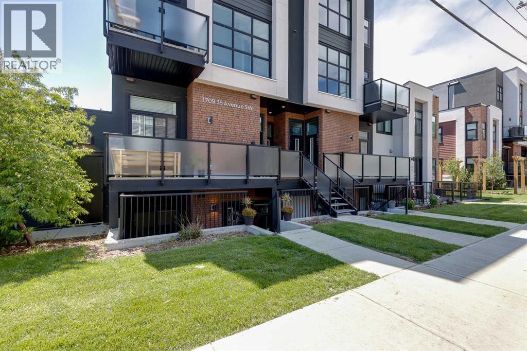 #11 1709 35 Avenue SW - 2