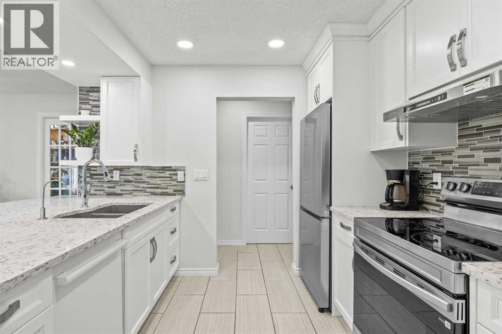 151 Ranchview Place NW - 17