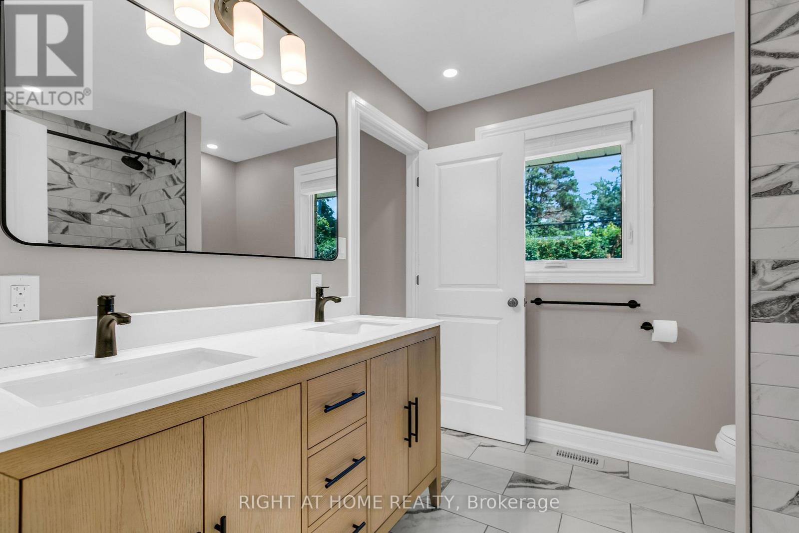 3 Bed, 1 Bath House for Rent in Ottawa – A – 29 HORNER DRIVE, Ottawa – MLS# X13583704 - Image 20