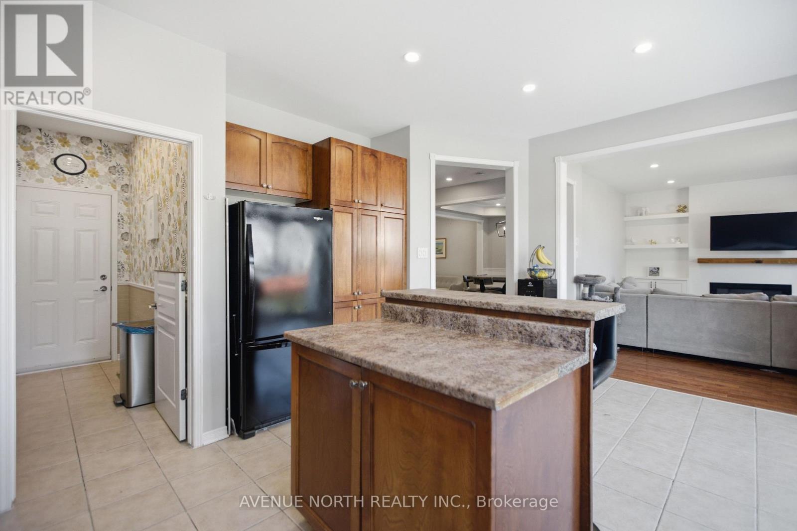 556 MAZARI CRESCENT - 15