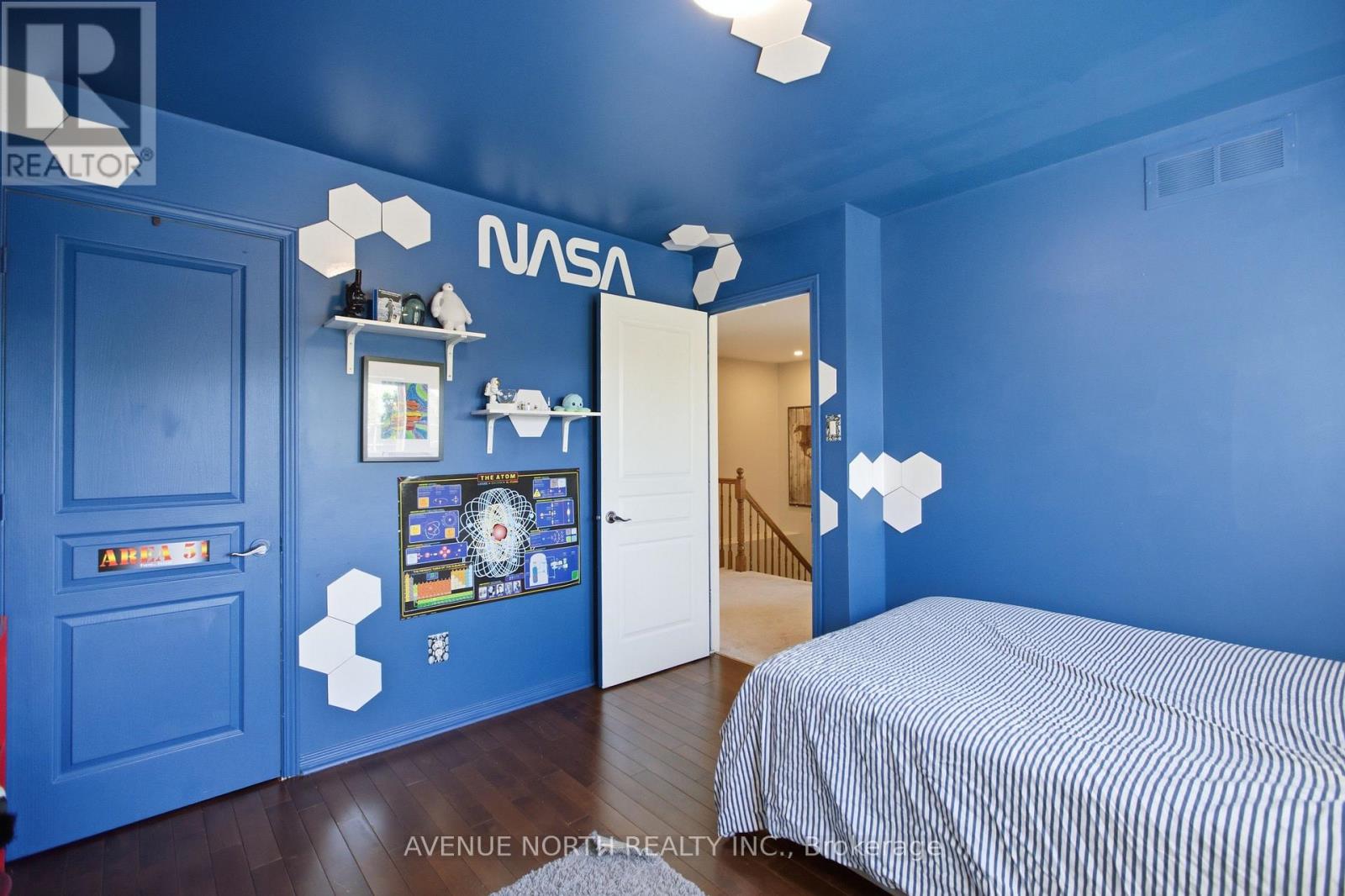 556 MAZARI CRESCENT - 28