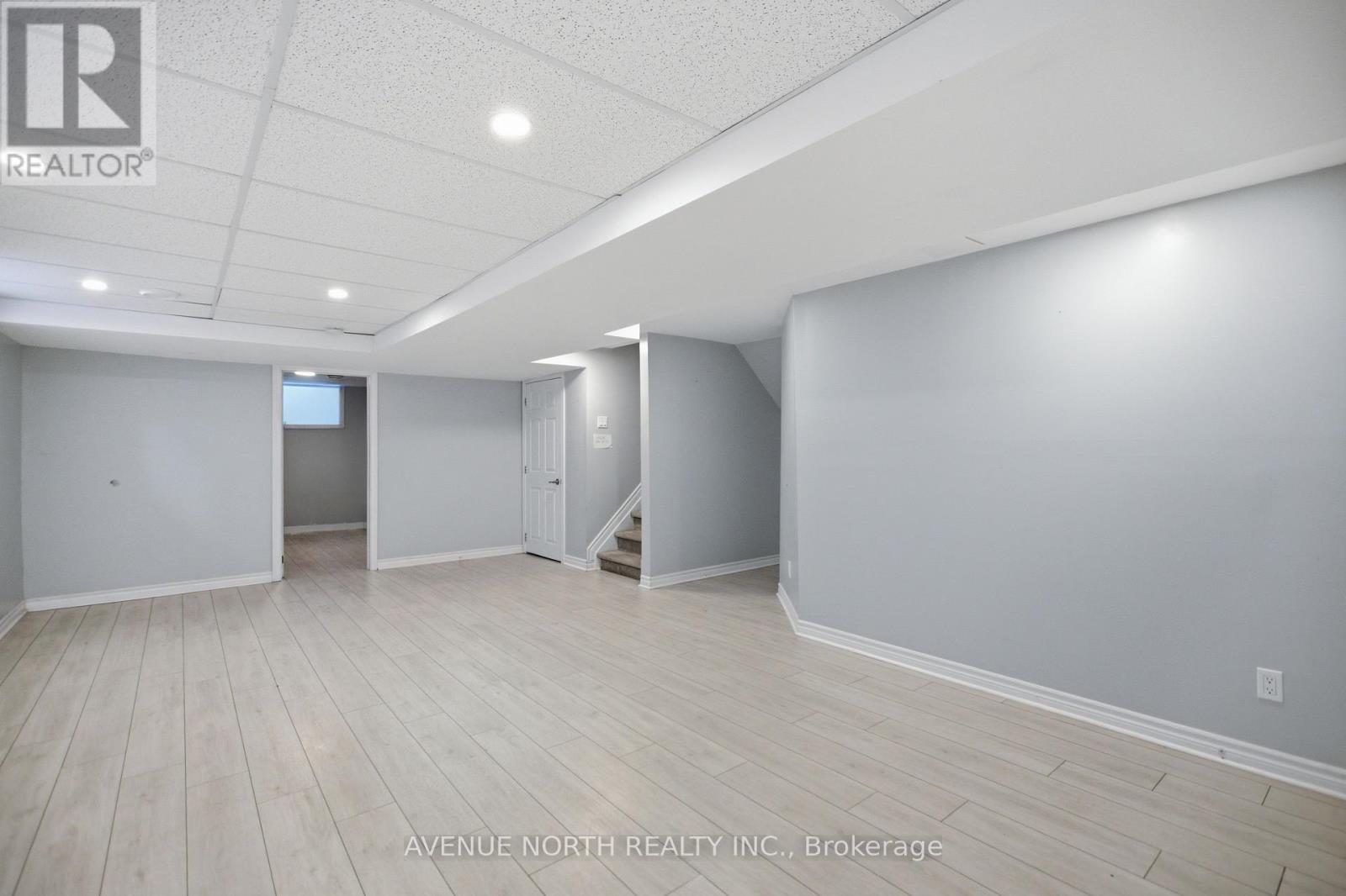 556 MAZARI CRESCENT - 34