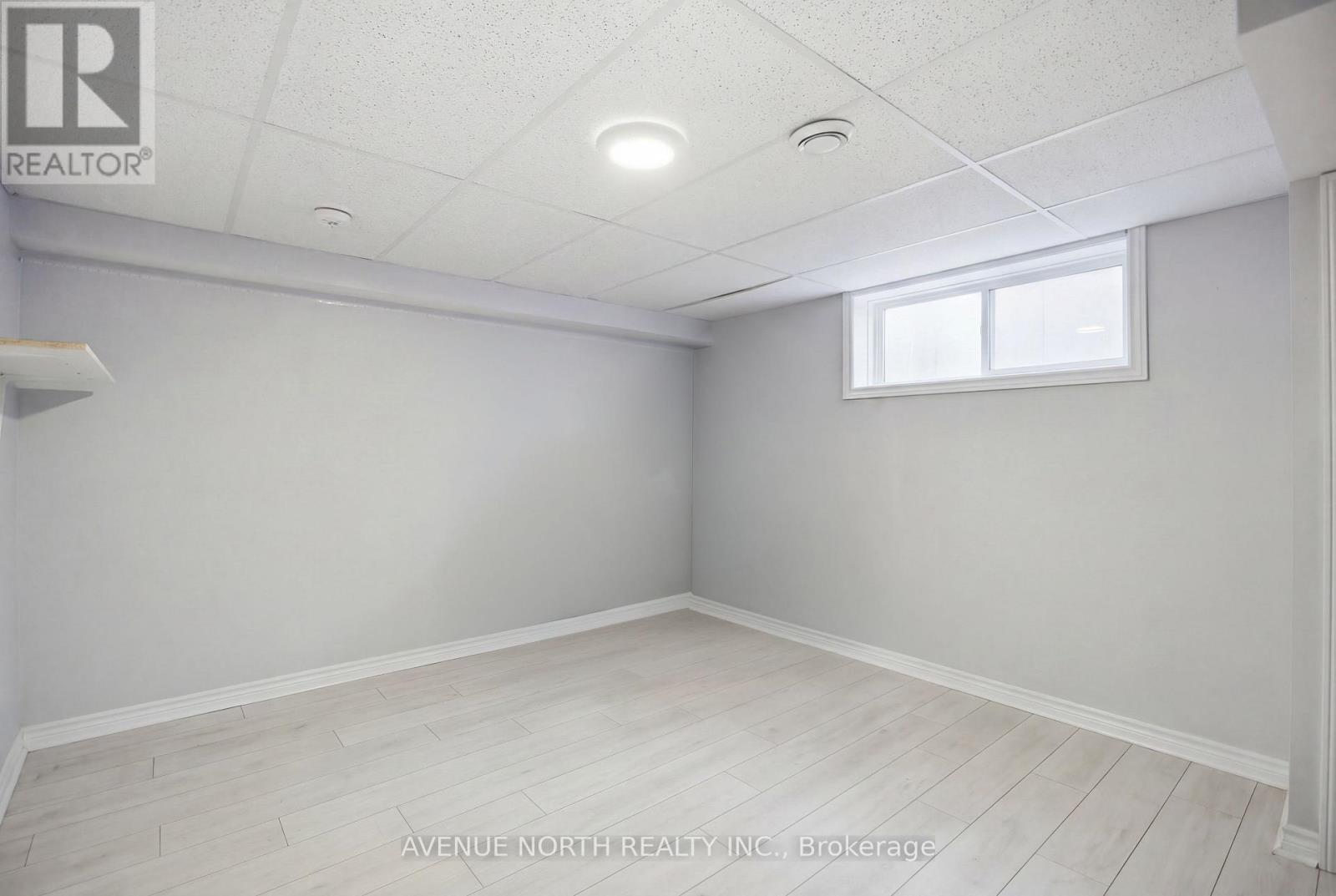 556 MAZARI CRESCENT - 35