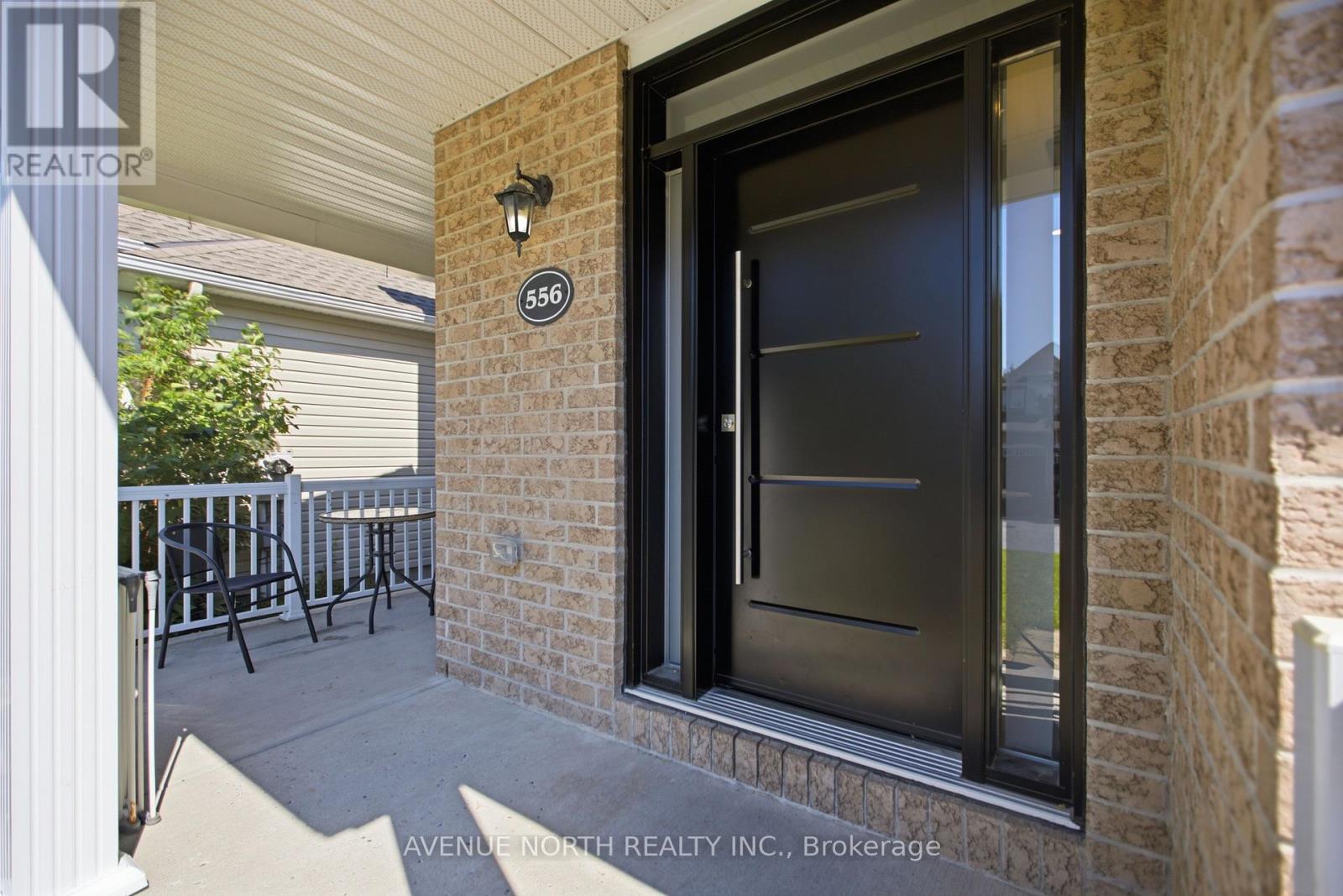 556 MAZARI CRESCENT - 4