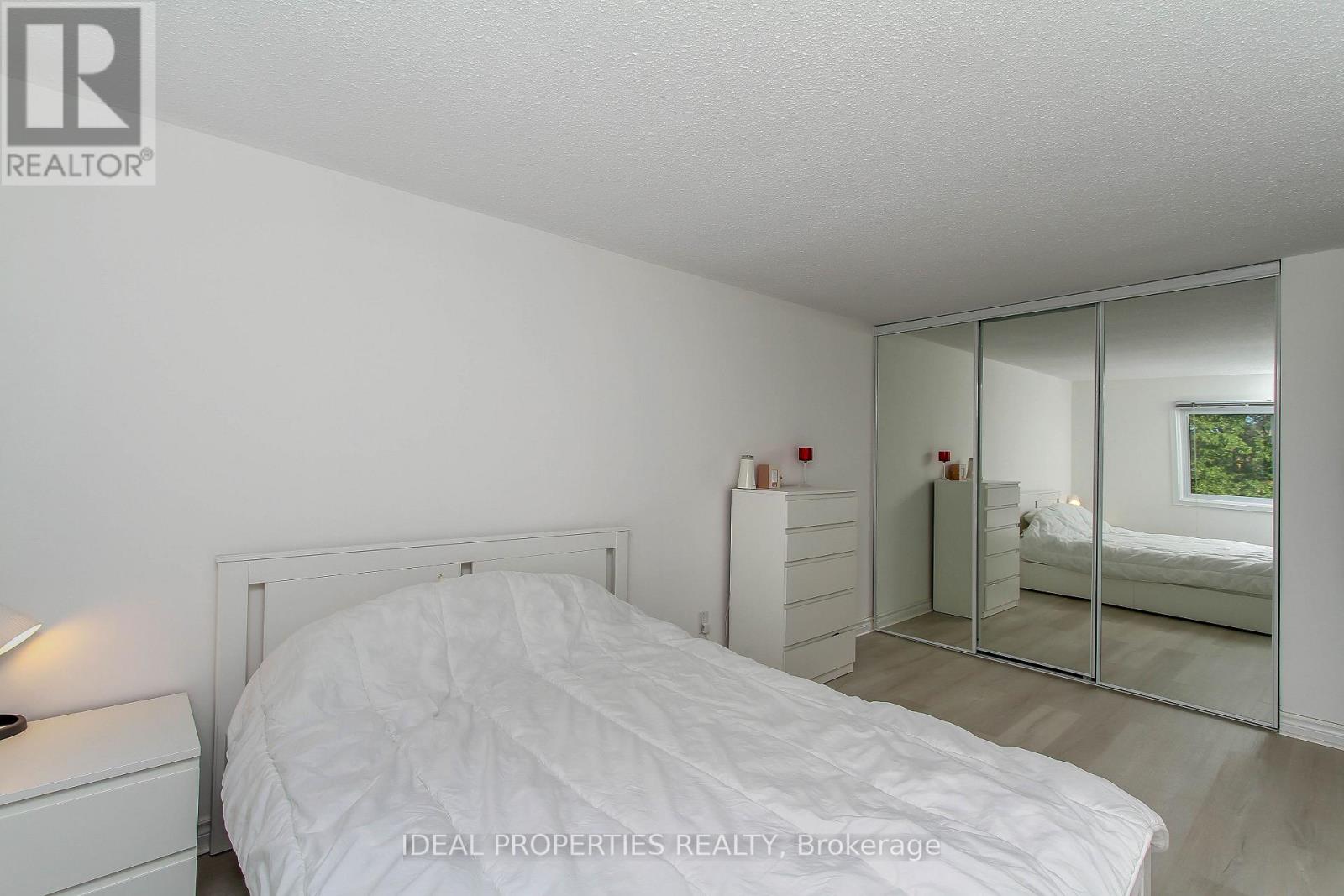 #26 2415 SOUTHVALE CRESCENT - 20