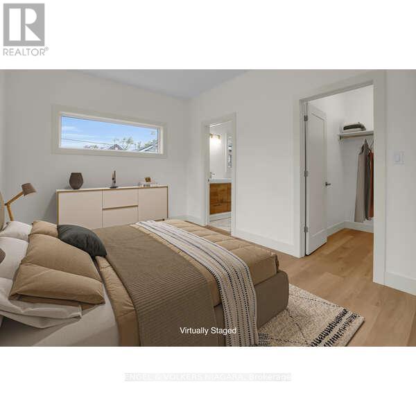154 ROOSEVELT AVENUE - 10