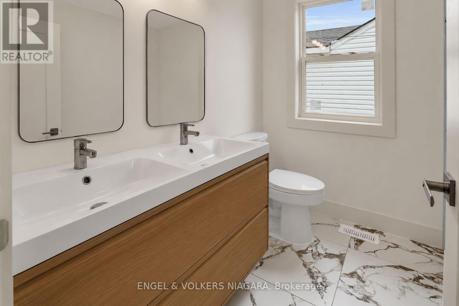 154 ROOSEVELT AVENUE - 12