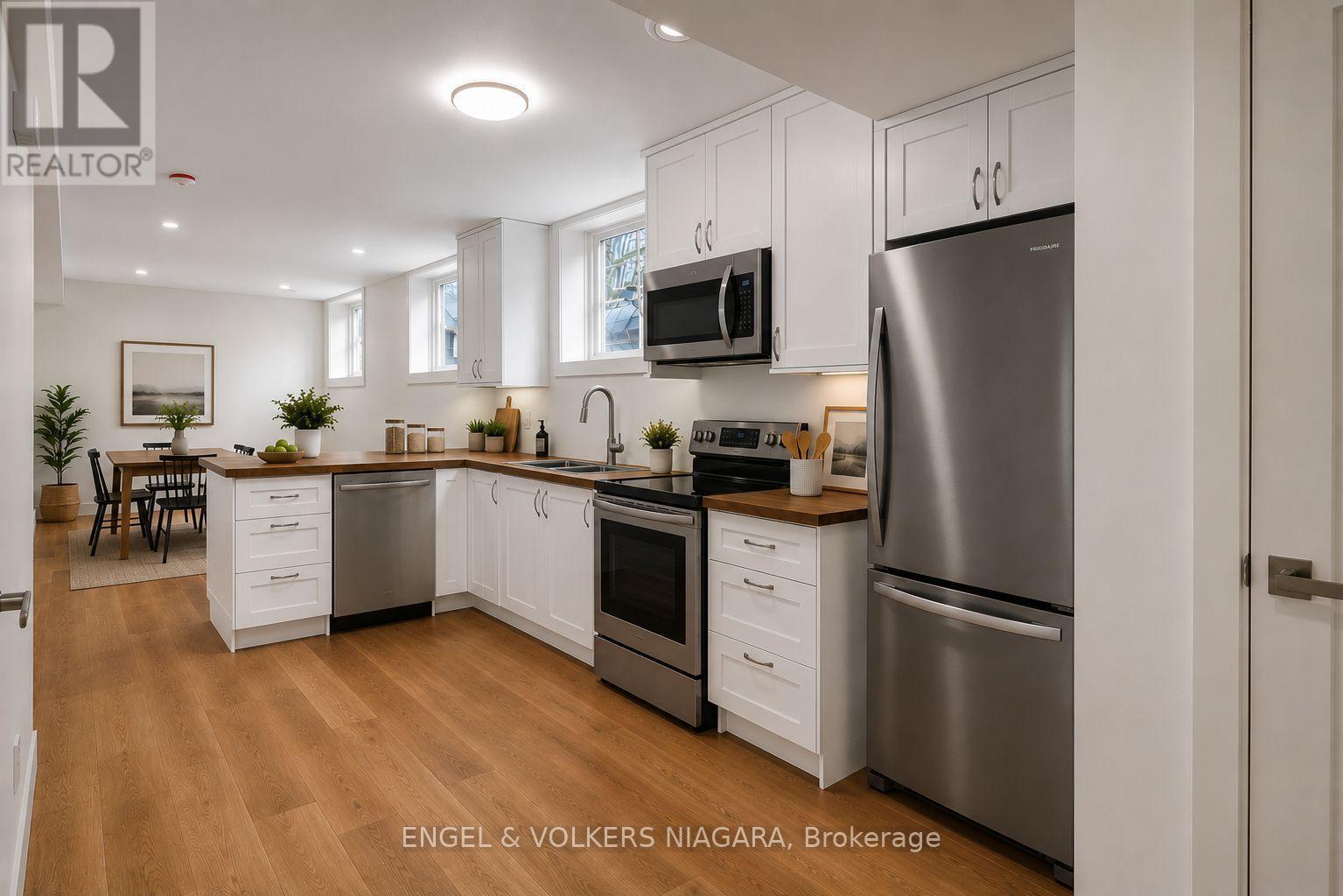 154 ROOSEVELT AVENUE - 14