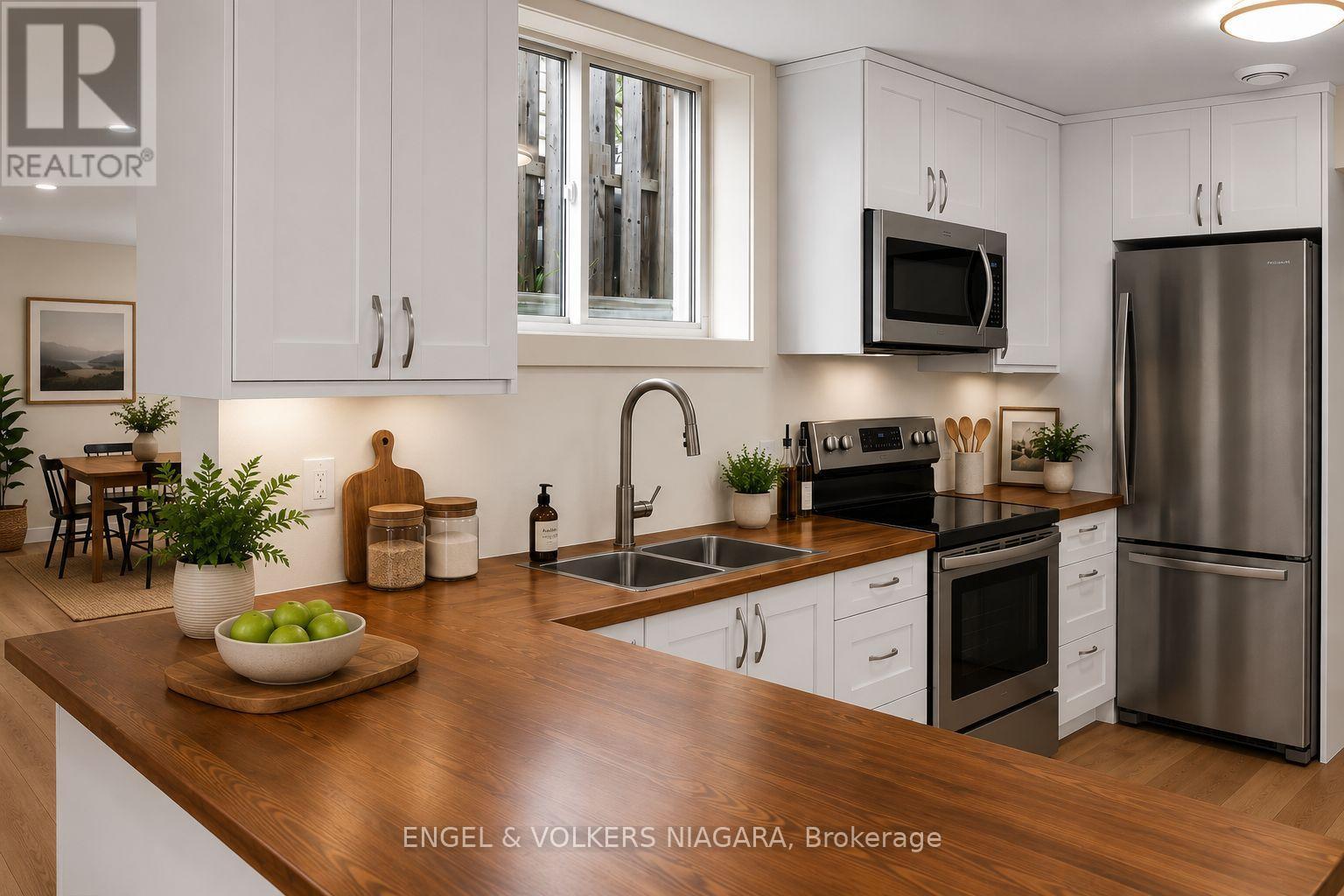154 ROOSEVELT AVENUE - 15