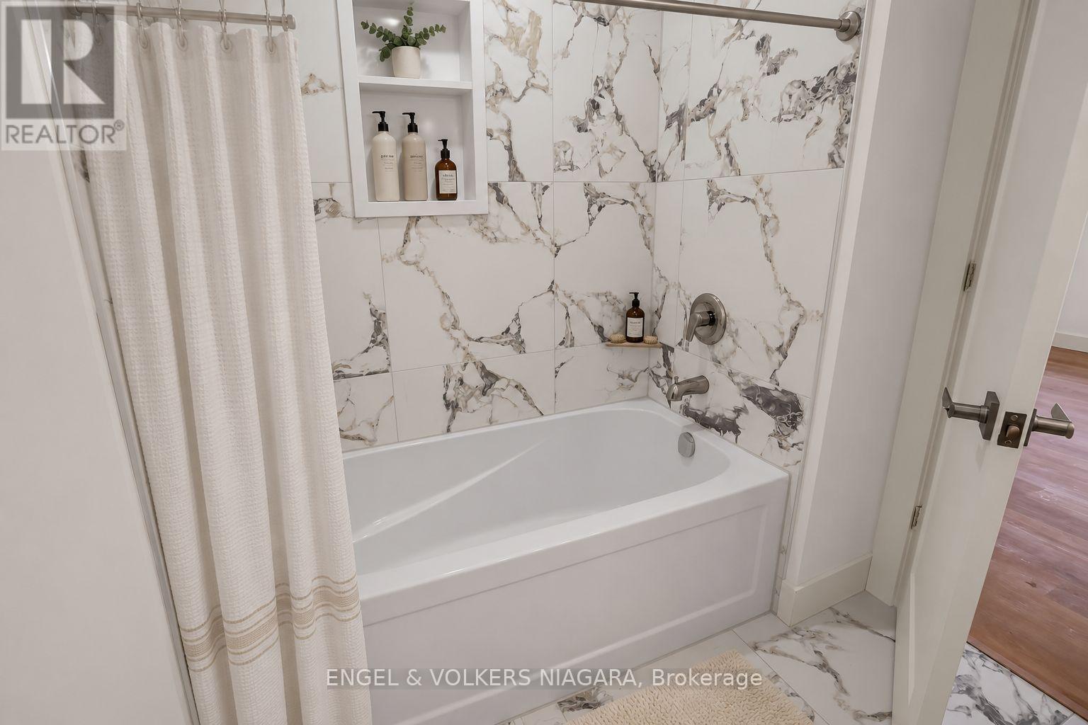 154 ROOSEVELT AVENUE - 16