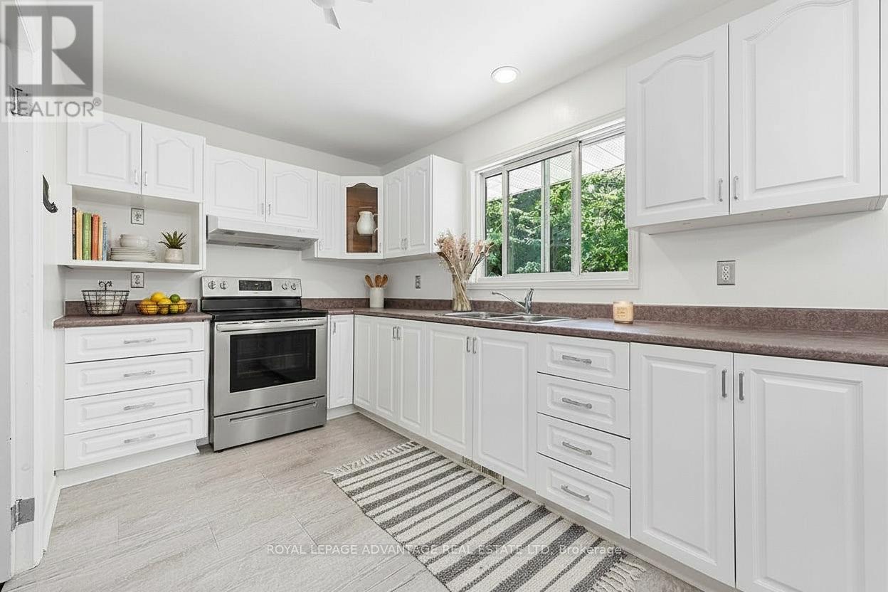 121 STAMFORD DRIVE - 16