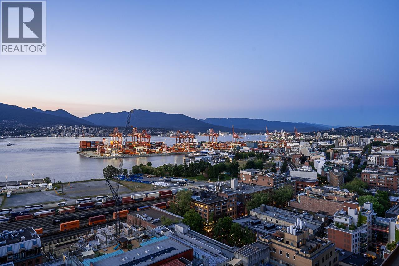 2 Bed, 2 Bath House for Sale in Vancouver – 2610 128 W CORDOVA STREET, Vancouver – MLS# R3147803 - Image 28