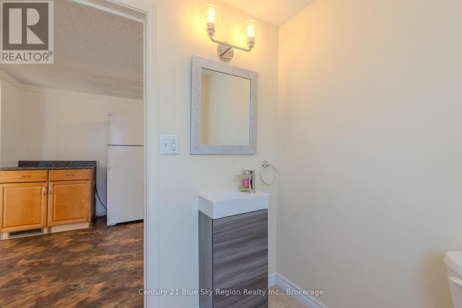 18 POLLARD AVENUE - 10