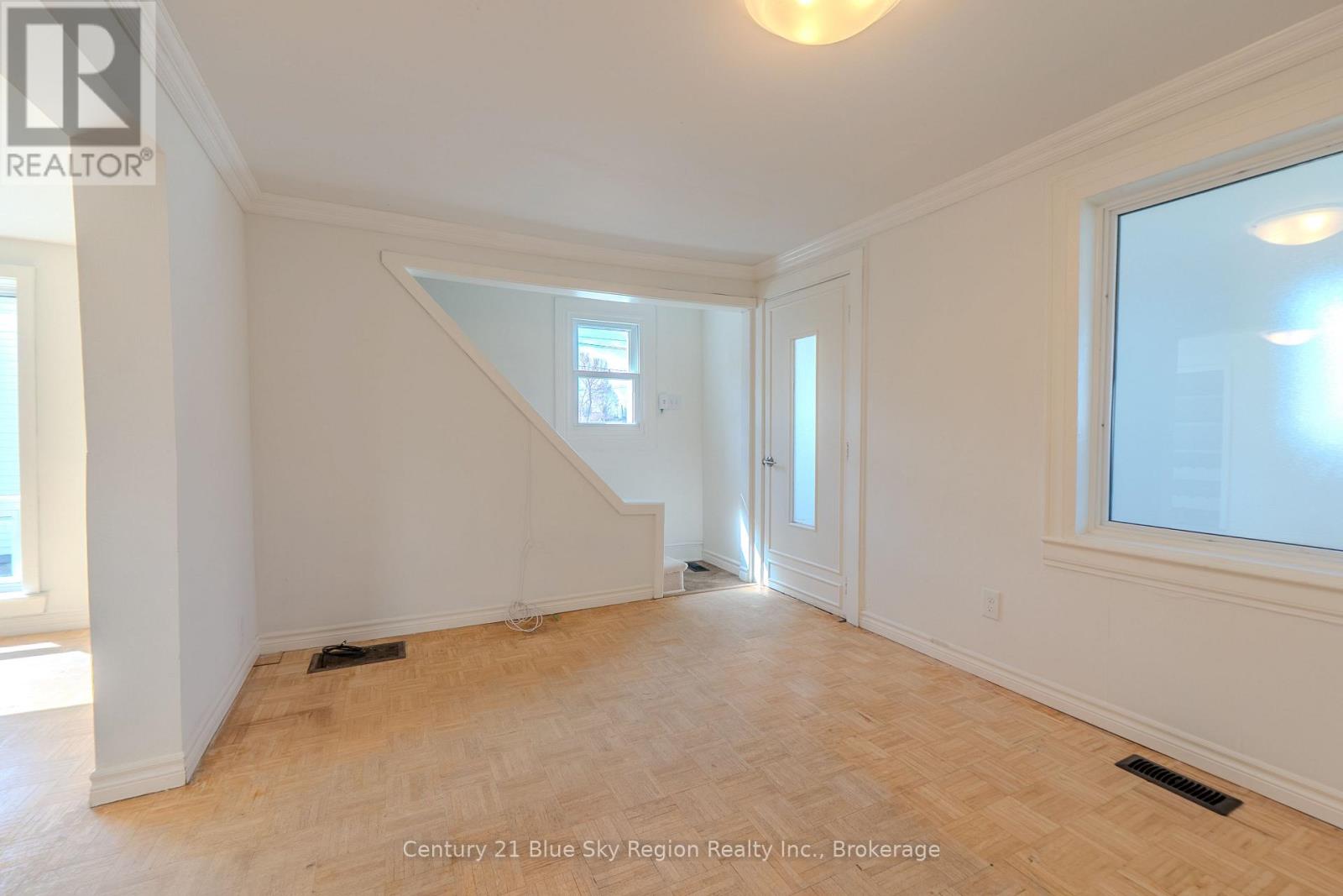 18 POLLARD AVENUE - 14