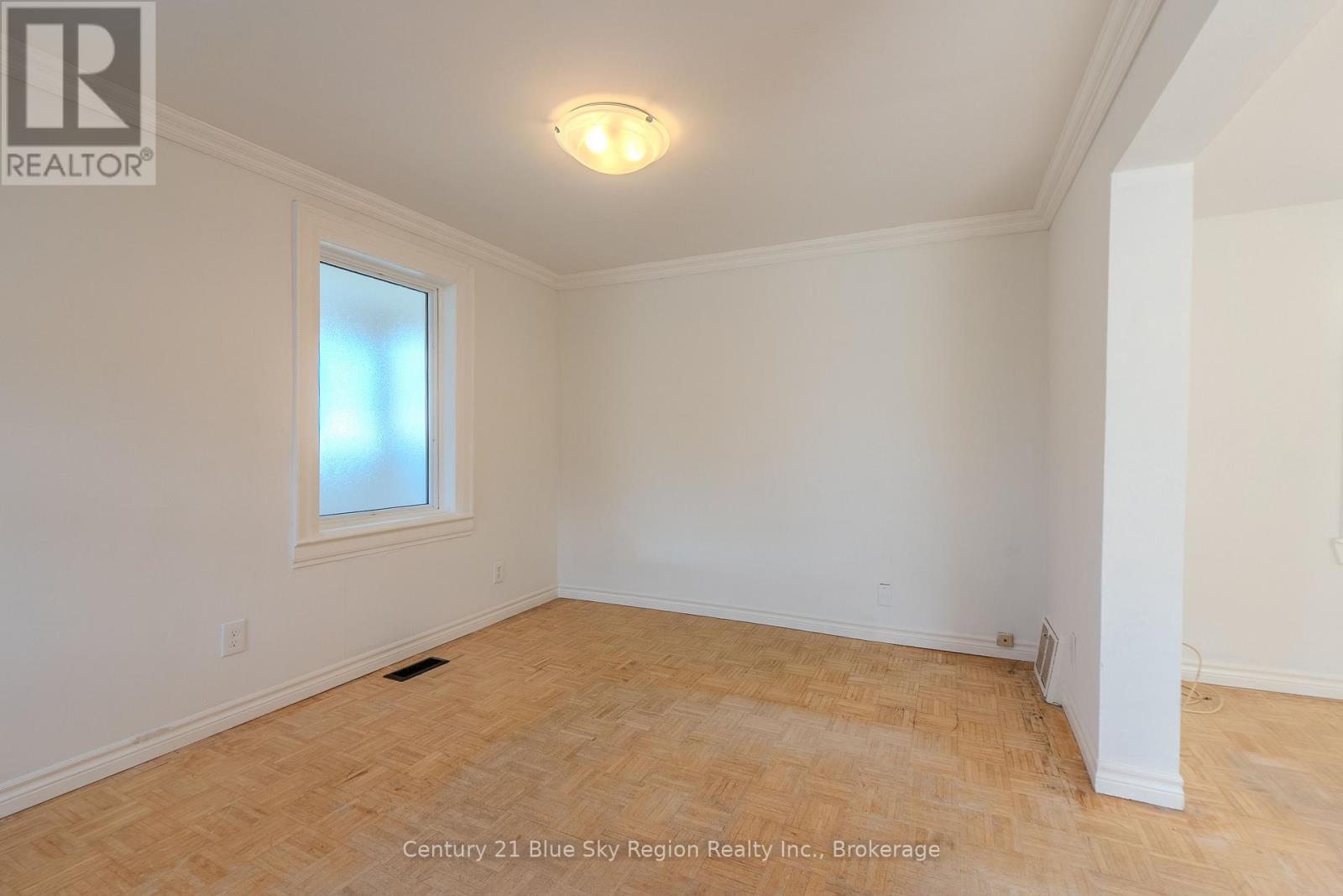 18 POLLARD AVENUE - 16