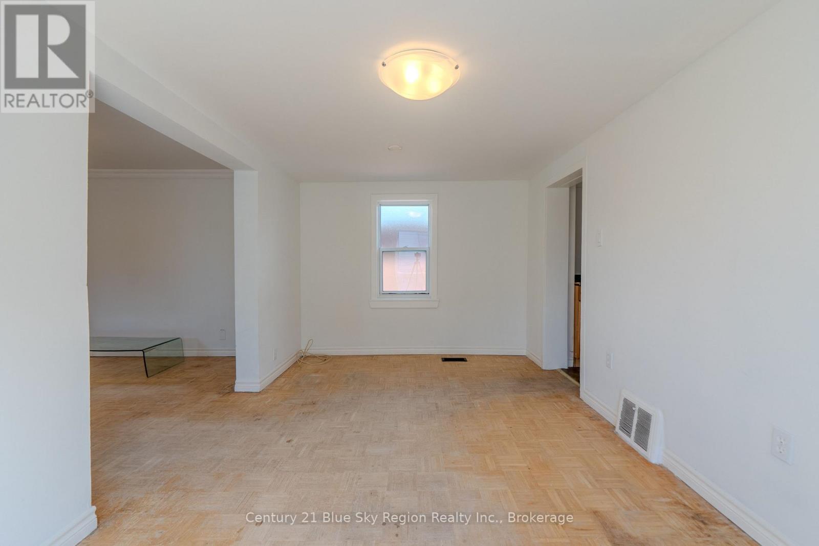 18 POLLARD AVENUE - 22