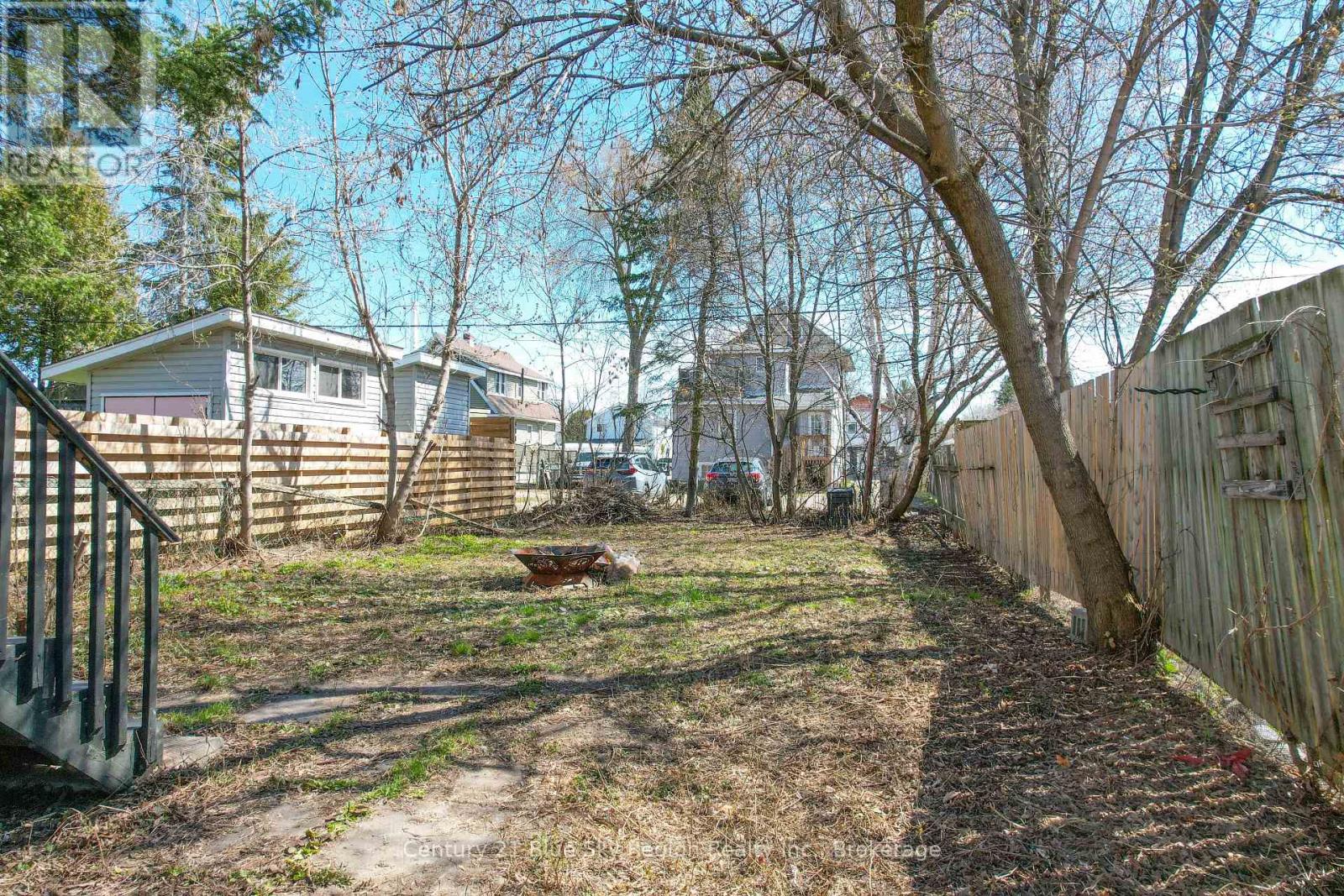 18 POLLARD AVENUE - 40