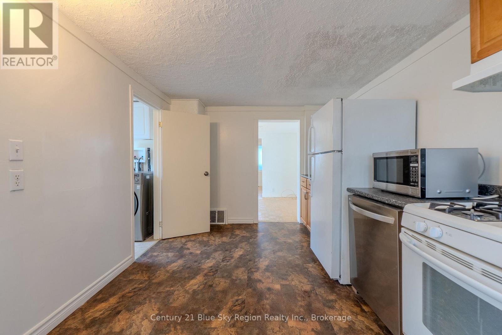 18 POLLARD AVENUE - 7