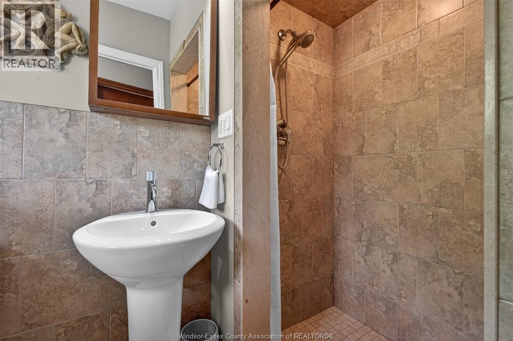 421 Arlington - 25