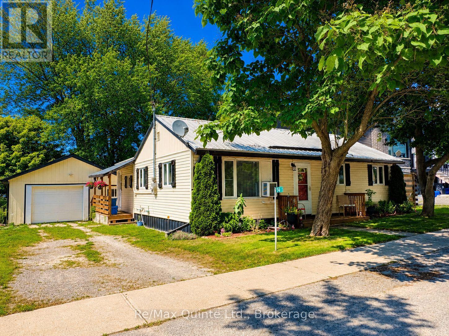 14 BAY AVENUE - 4