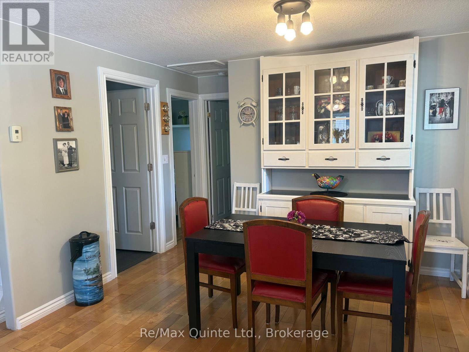 14 BAY AVENUE - 6
