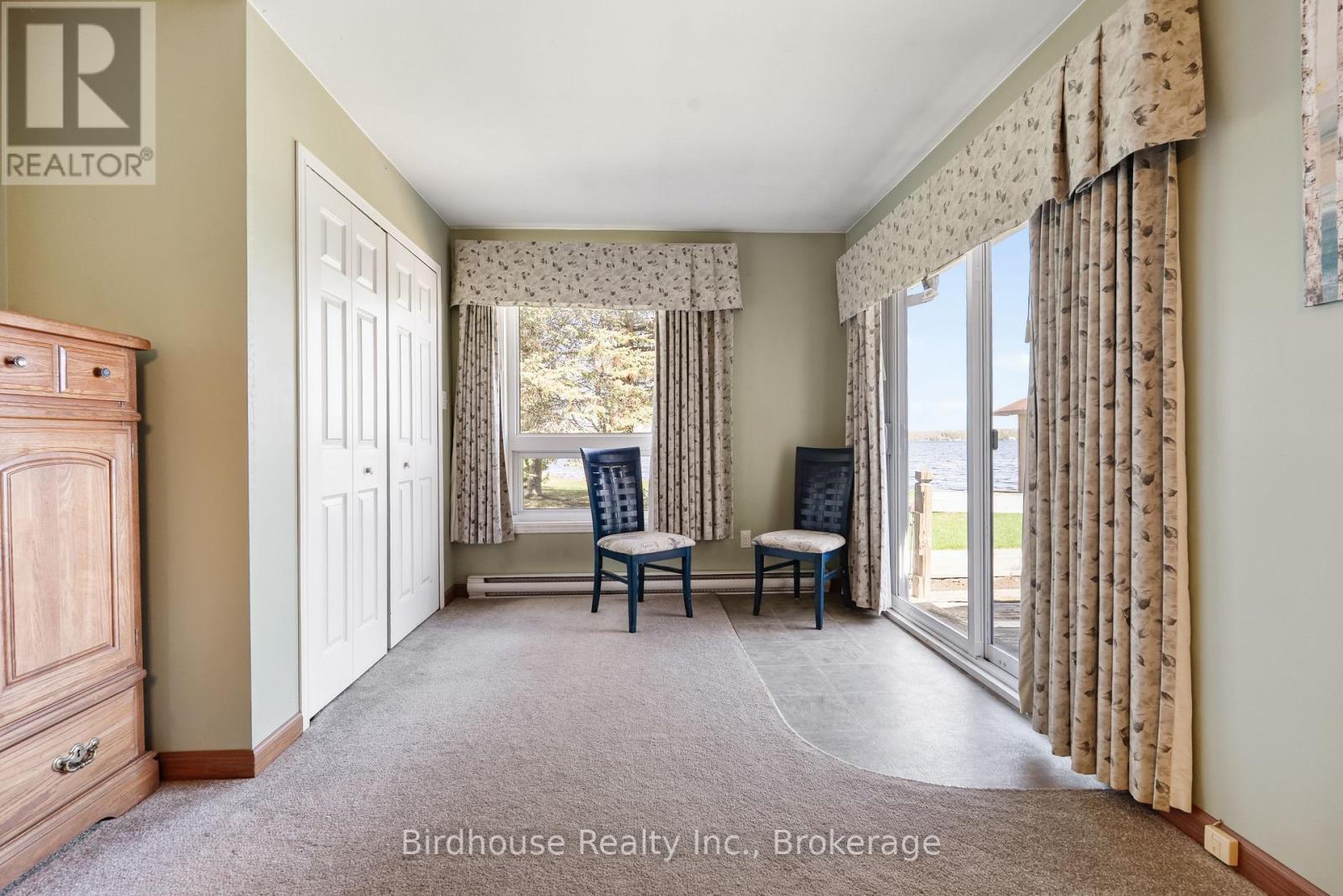 24 GILLIS STREET - 15