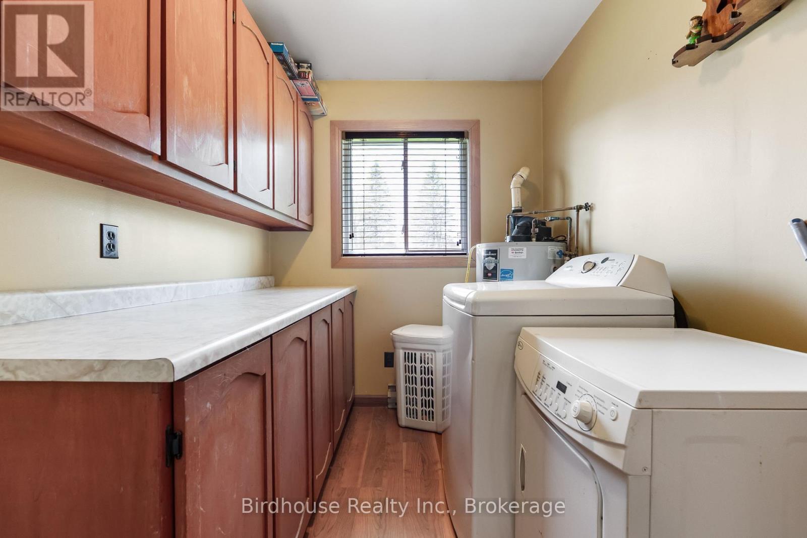 24 GILLIS STREET - 21