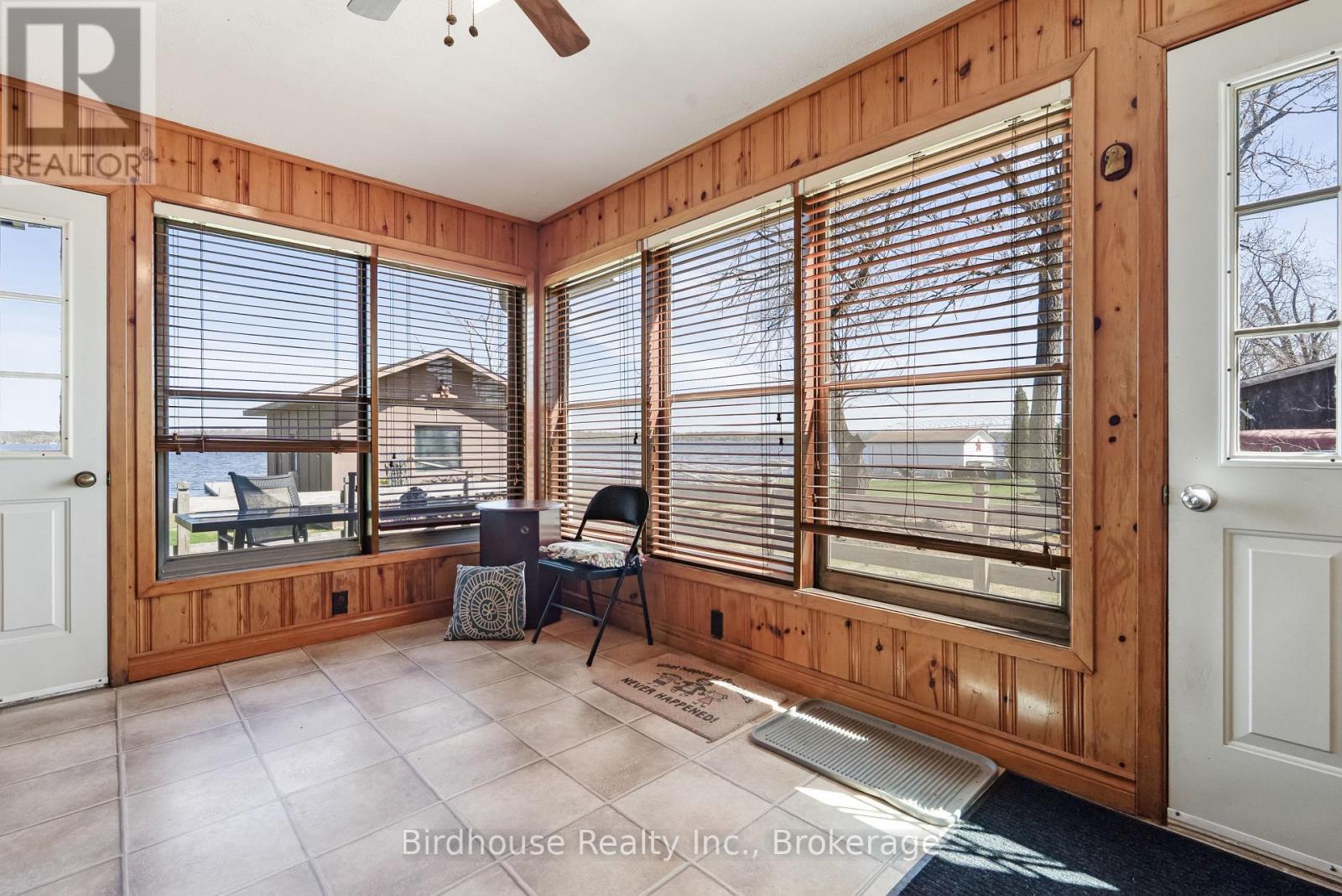 24 GILLIS STREET - 22
