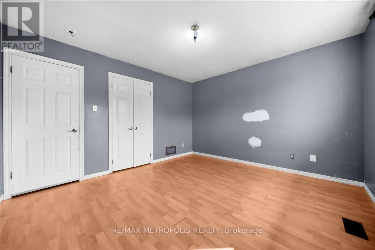 39 JELLICOE CRESCENT - 21