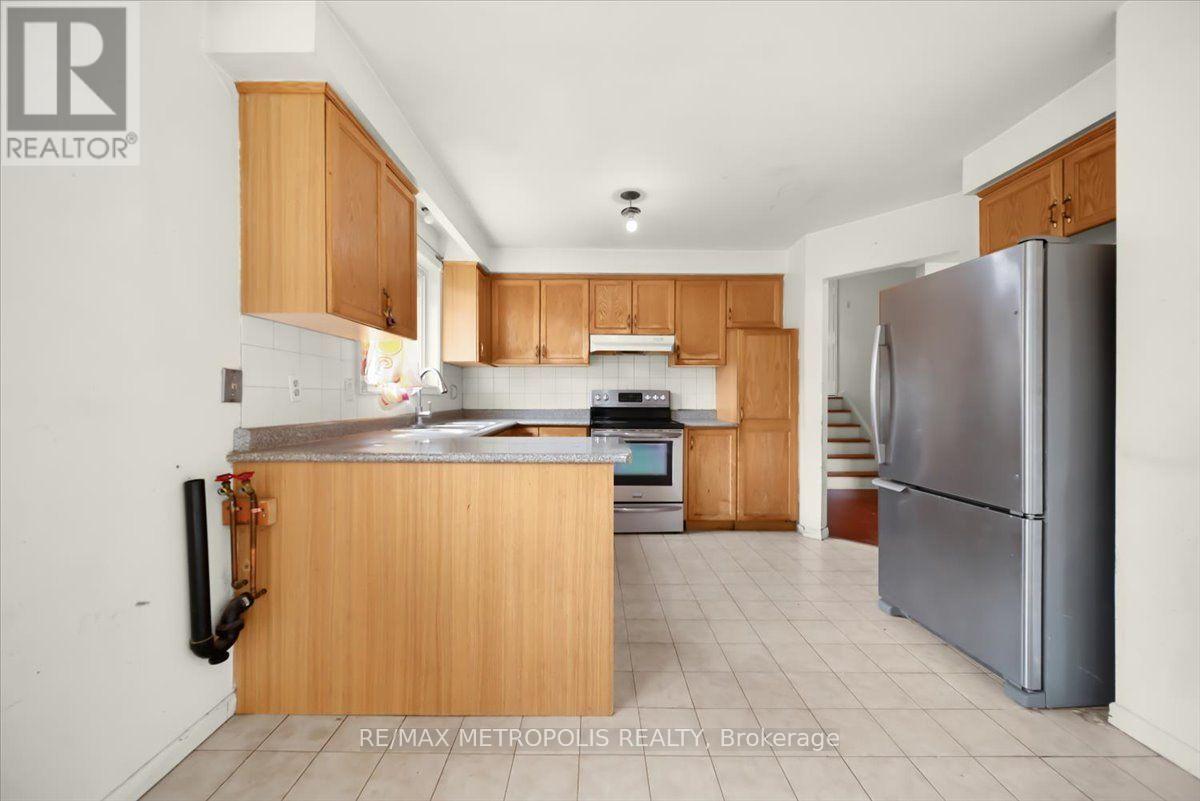 39 JELLICOE CRESCENT - 12