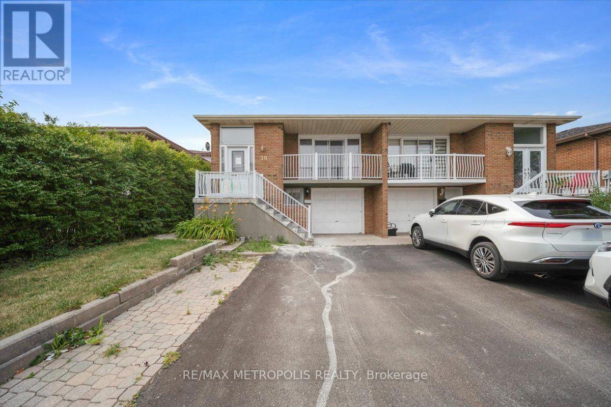 39 JELLICOE CRESCENT - 2