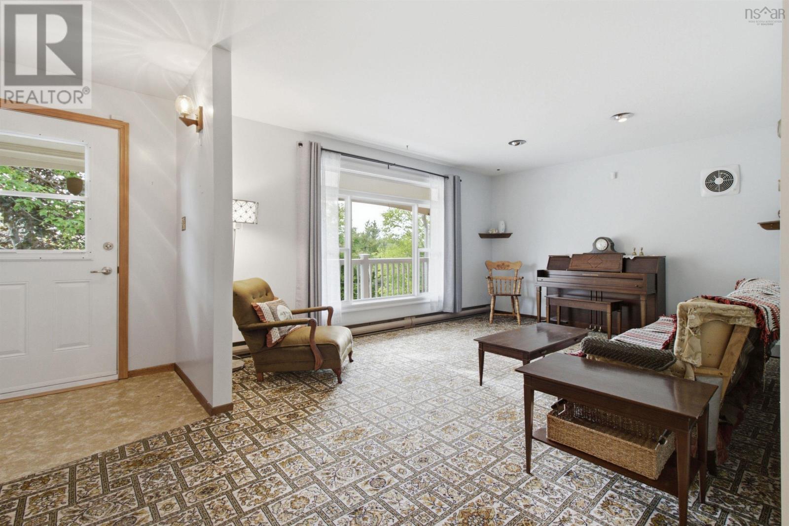 36 Anthony Avenue - 6