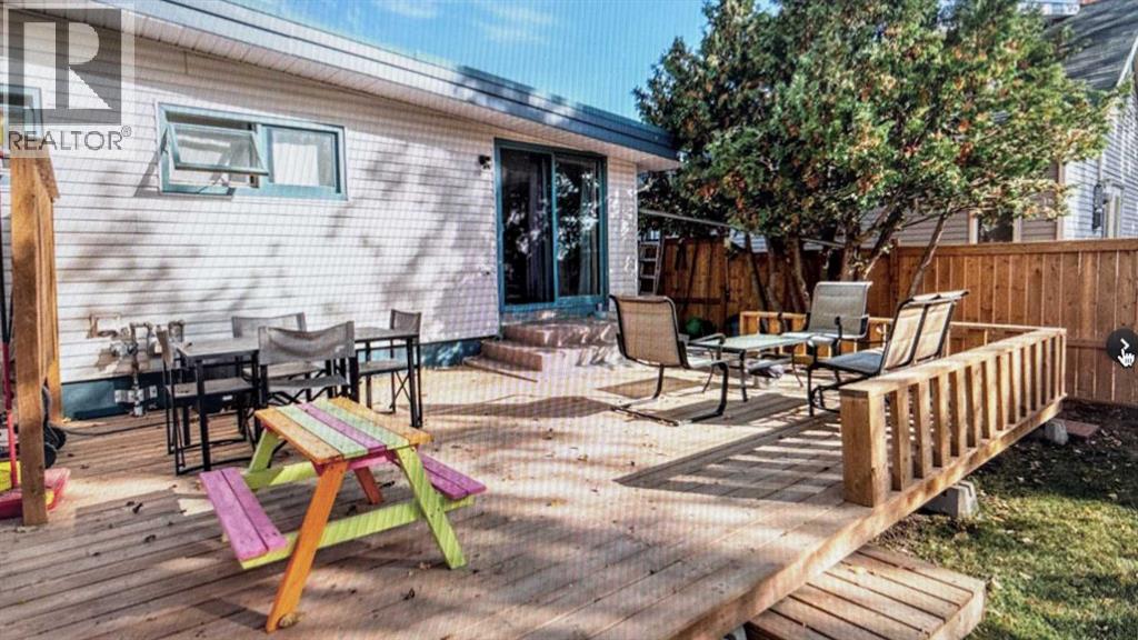 108 2 Street W - 23