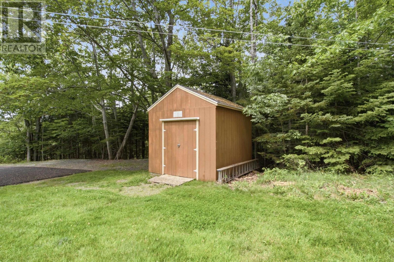 36 Anthony Avenue - 41