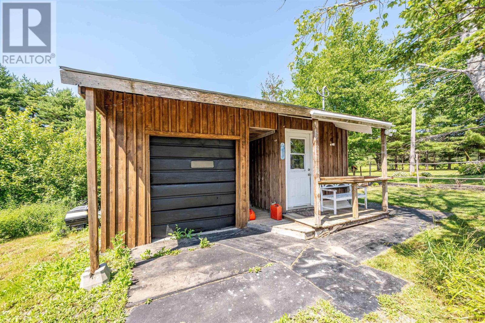 60 Long Lake Road - 16