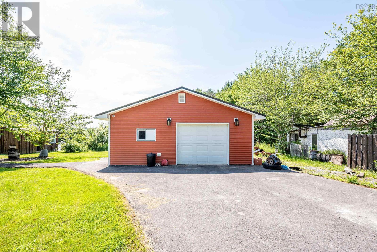 60 Long Lake Road - 19