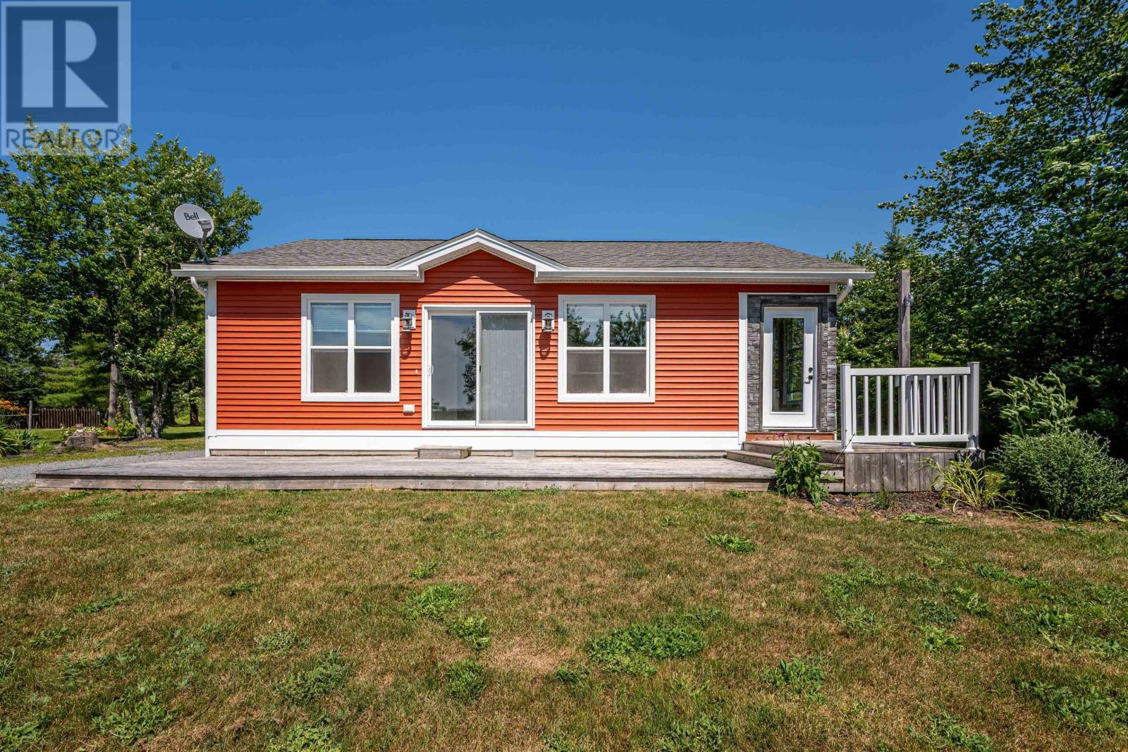 60 Long Lake Road - 3