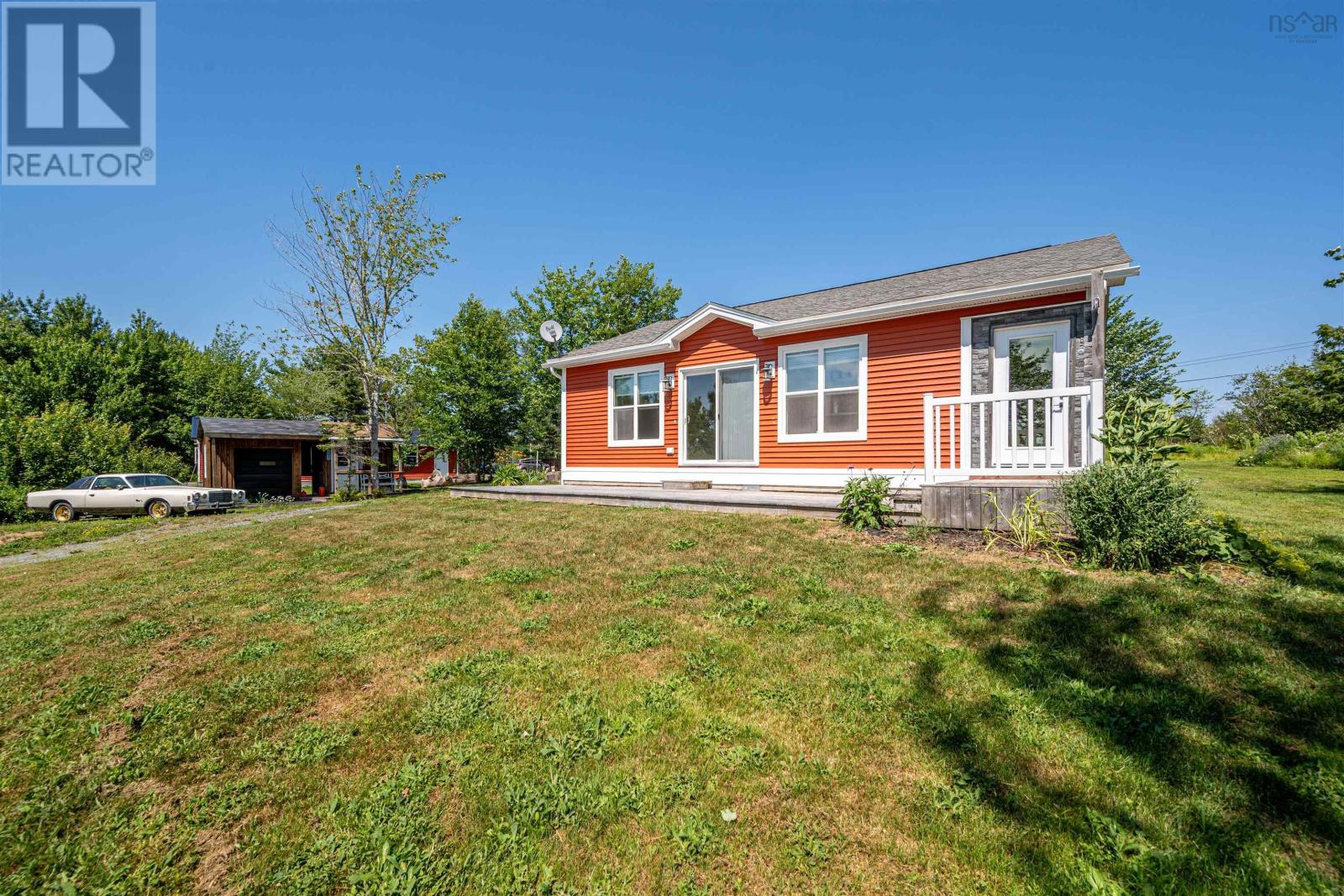 60 Long Lake Road - 4