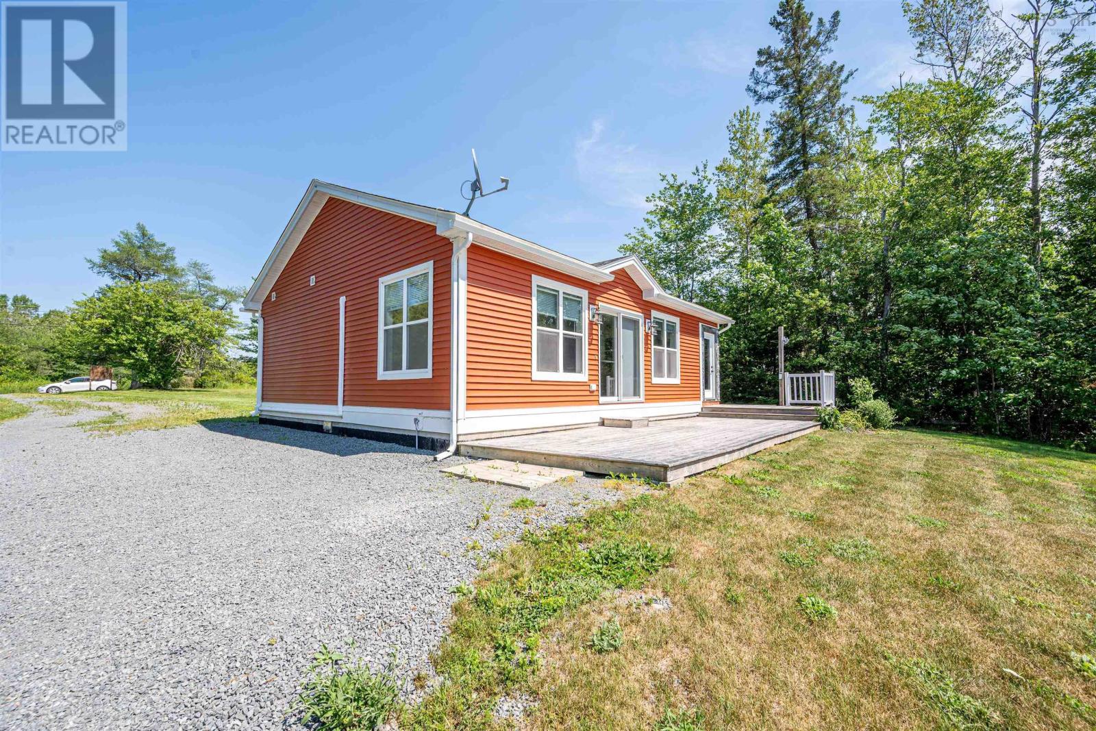 60 Long Lake Road - 5