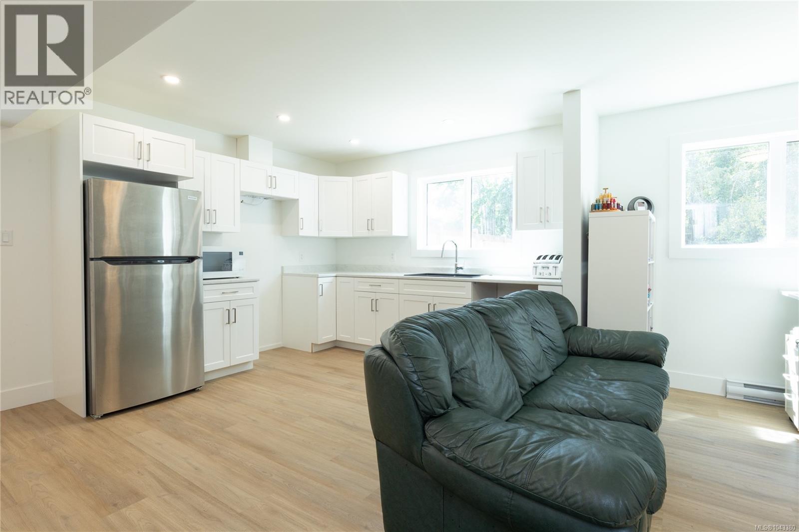 107 Evelyn Pl - 28