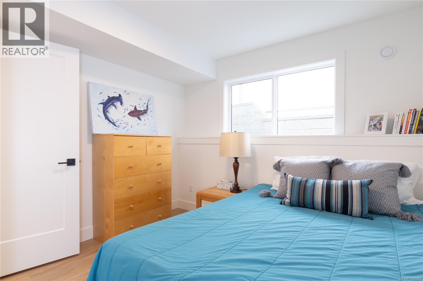 107 Evelyn Pl - 36