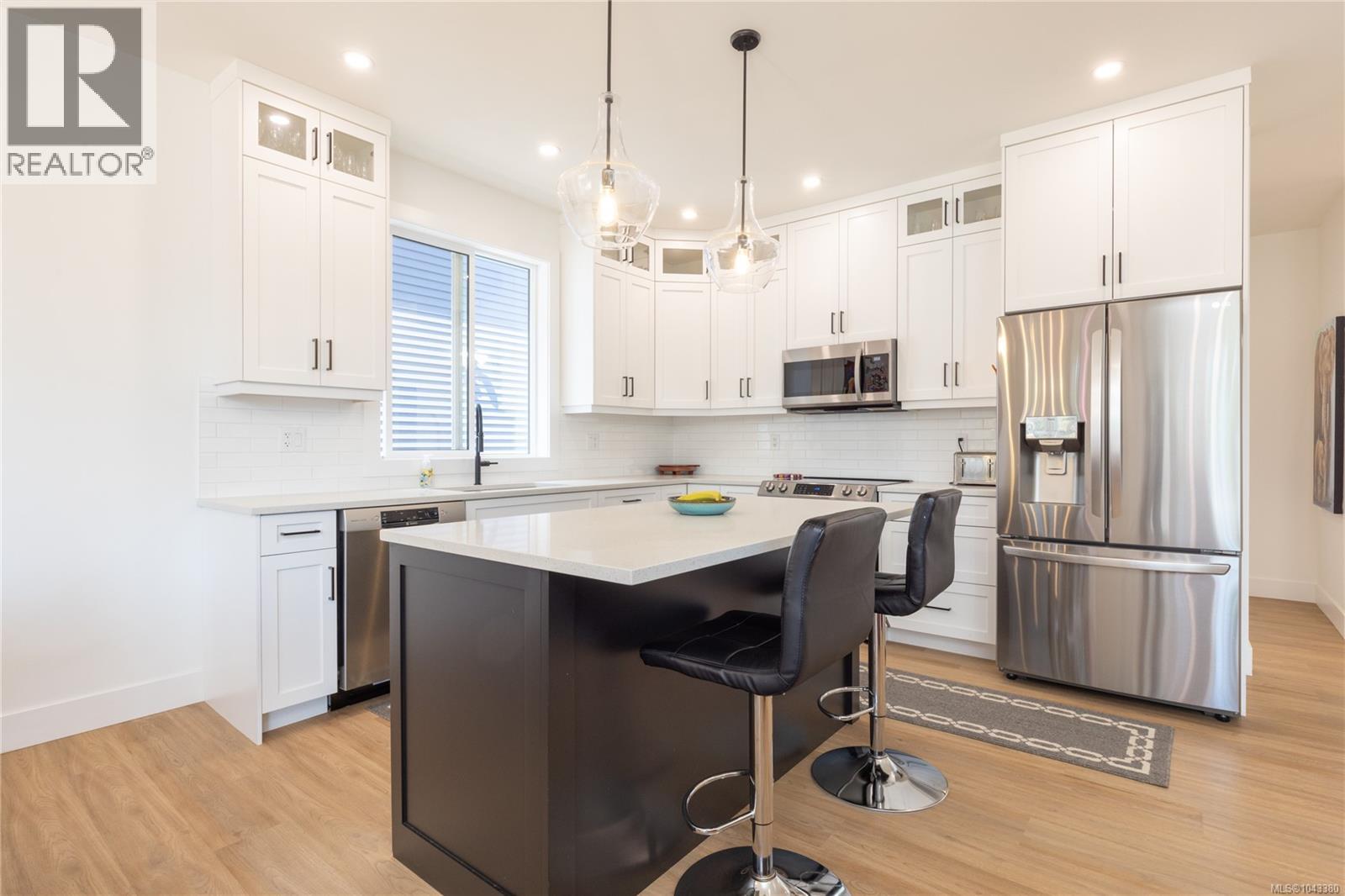 107 Evelyn Pl - 8