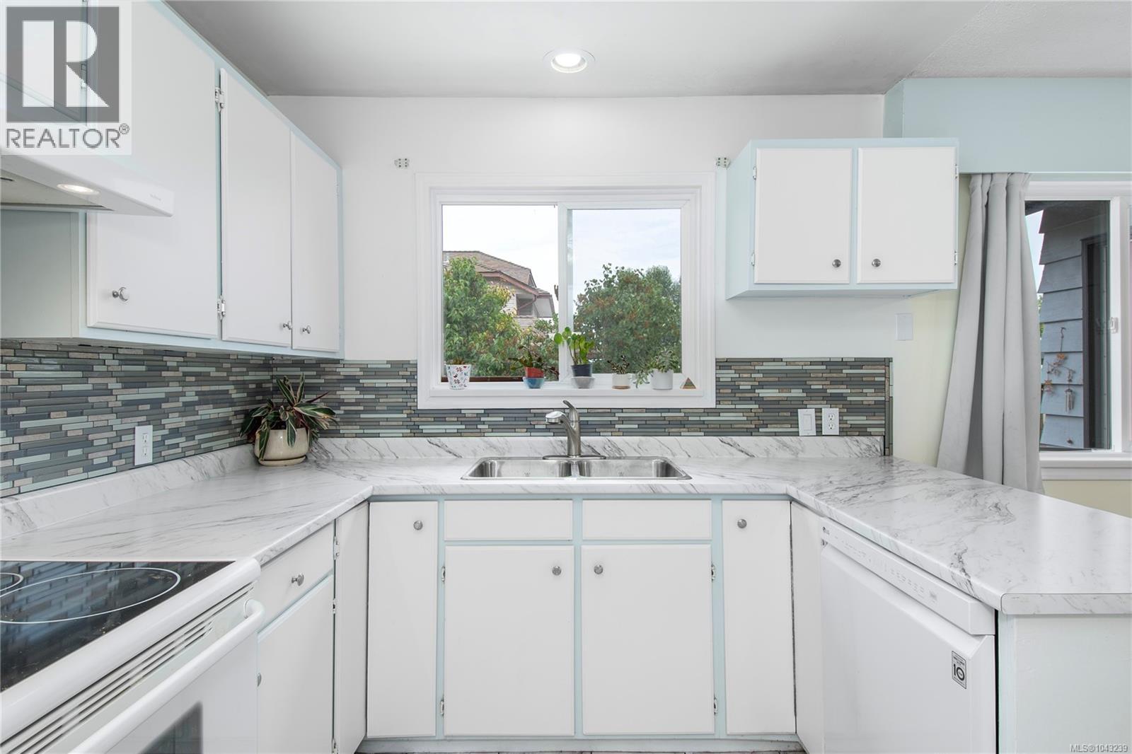 2505 Alder St S - 12
