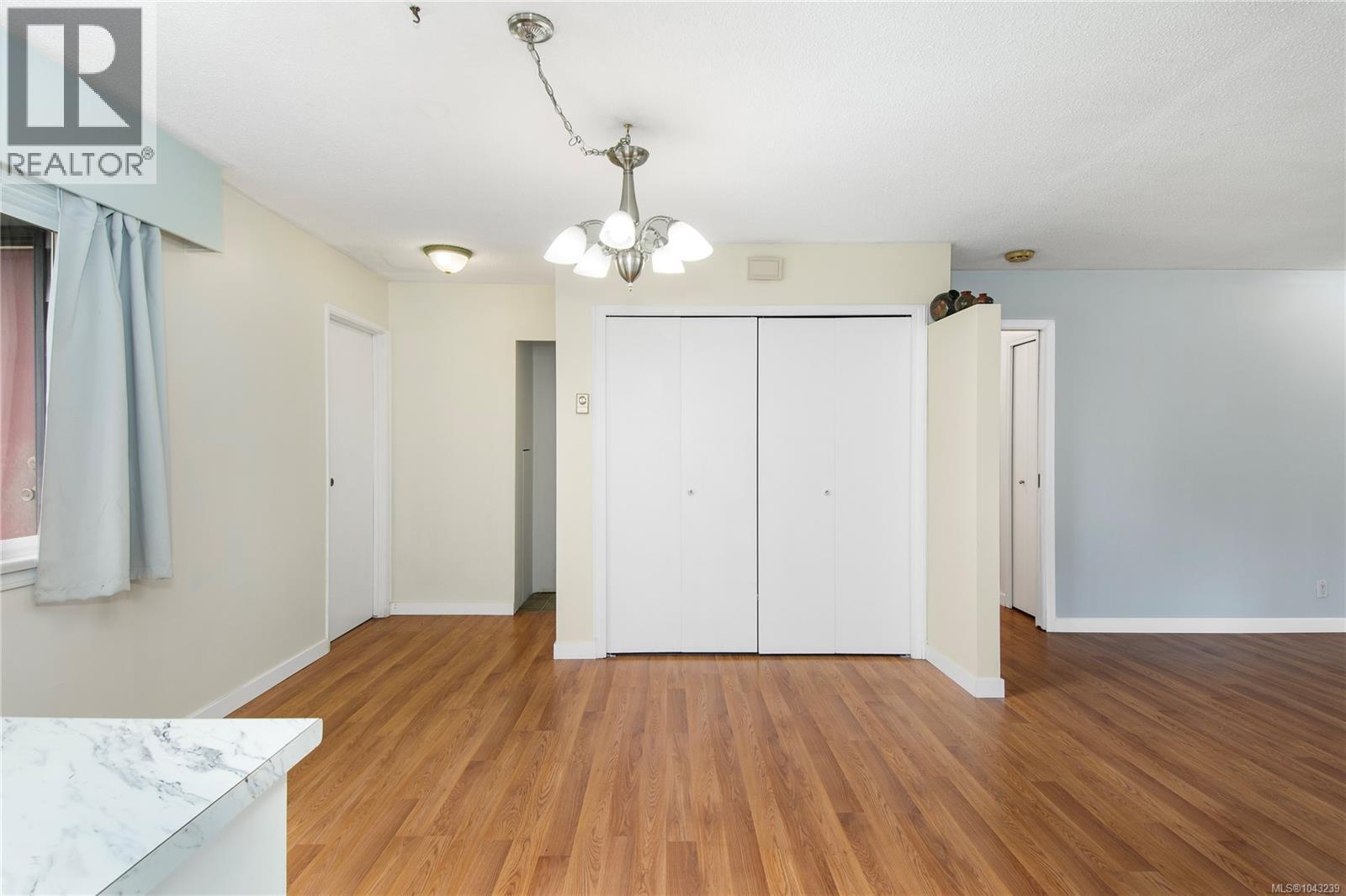 2505 Alder St S - 13