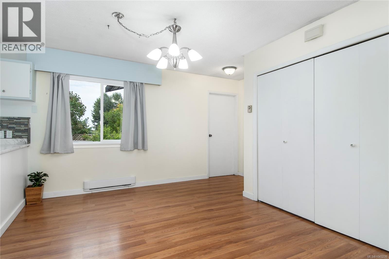 2505 Alder St S - 8