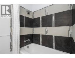 2505 Alder St S, Campbell River, BC V9W5T3 Photo 23