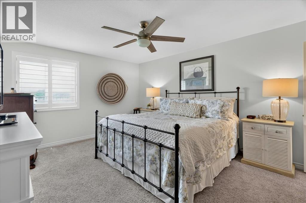 87 BOYD BOULEVARD - 30