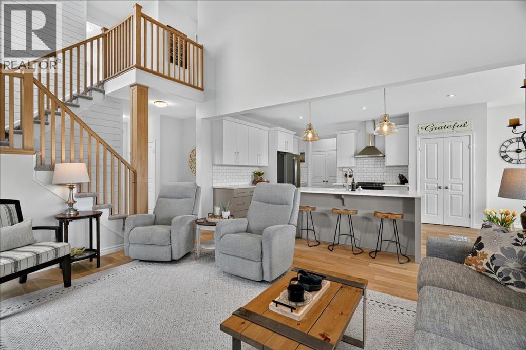 87 BOYD BOULEVARD - 15